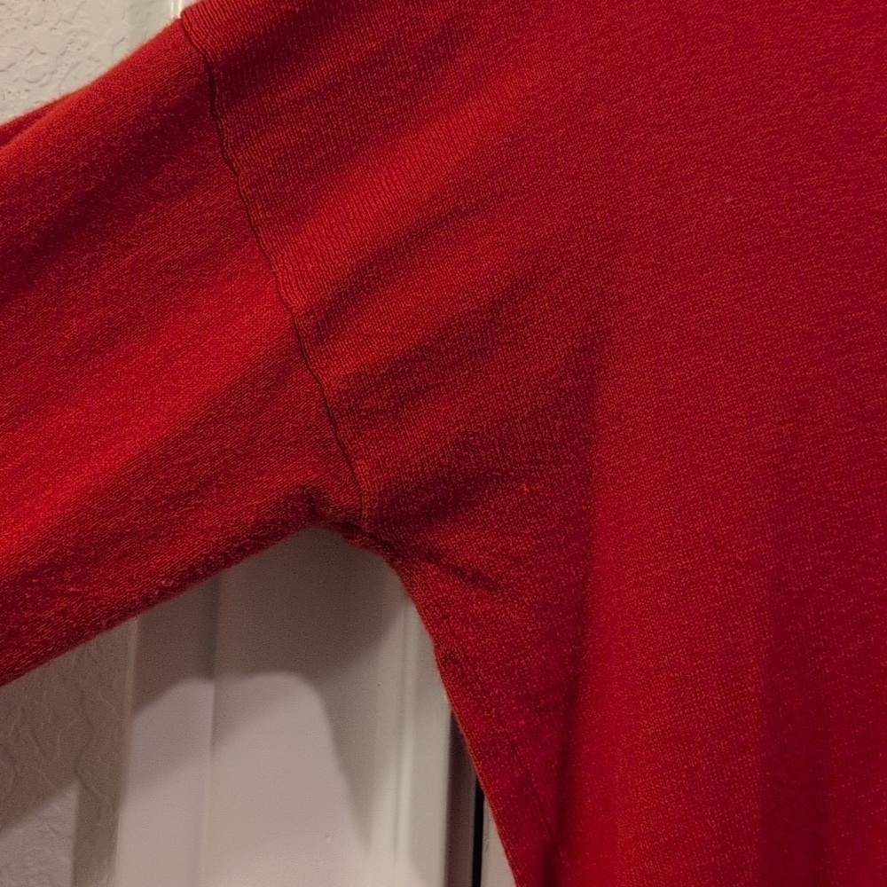 Banana Republic Cashmere V Neck Sweater Top - Picture 4 of 7